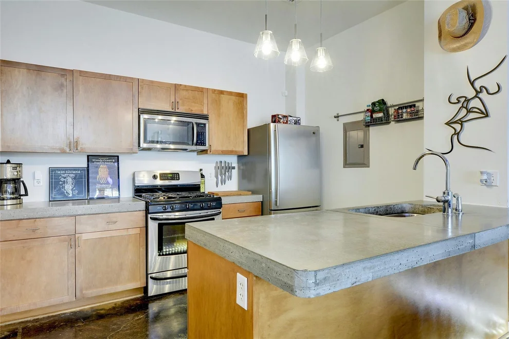 Unit for sale at 2401 E 6th ST, Austin, TX 78702