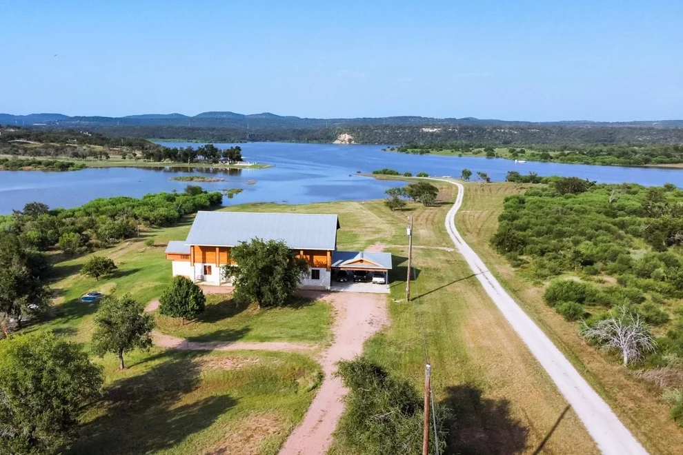 Unit for sale at 421 Chimney Cove DR, Marble Falls, TX 78654