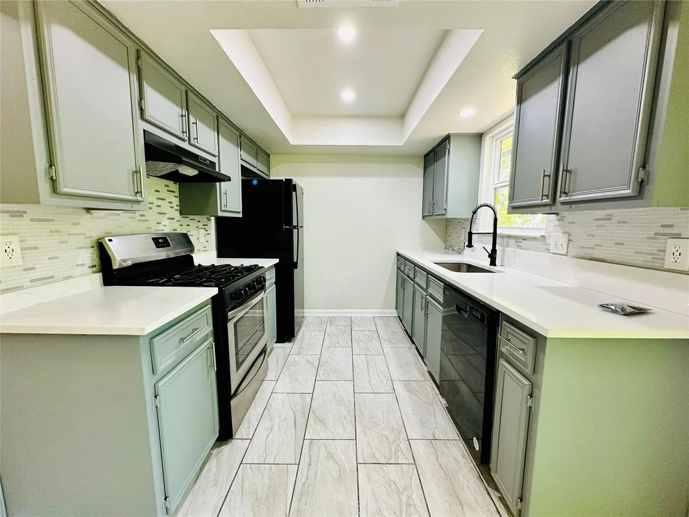 Unit for sale at 1002 Parkside CIR, Round Rock, TX 78664