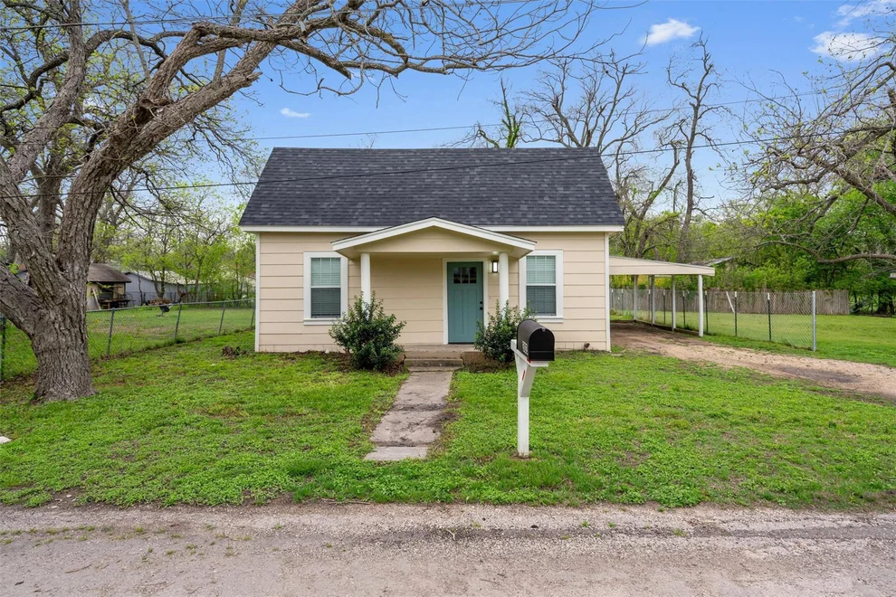 Unit for sale at 303 Cedar ST, Granger, TX 76530