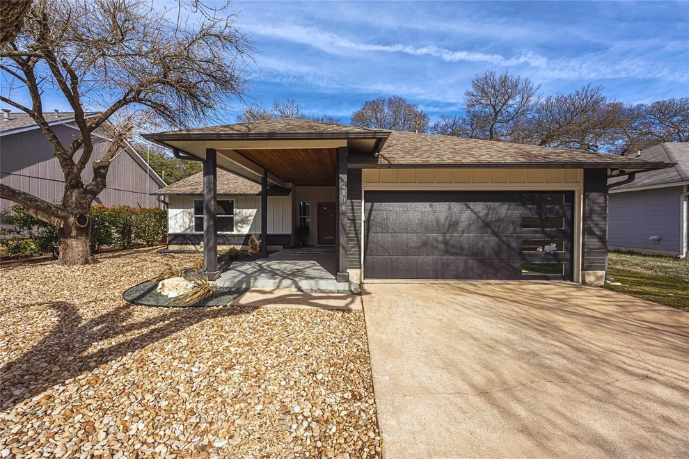 Unit for sale at 2404 Monarch DR, Austin, TX 78748