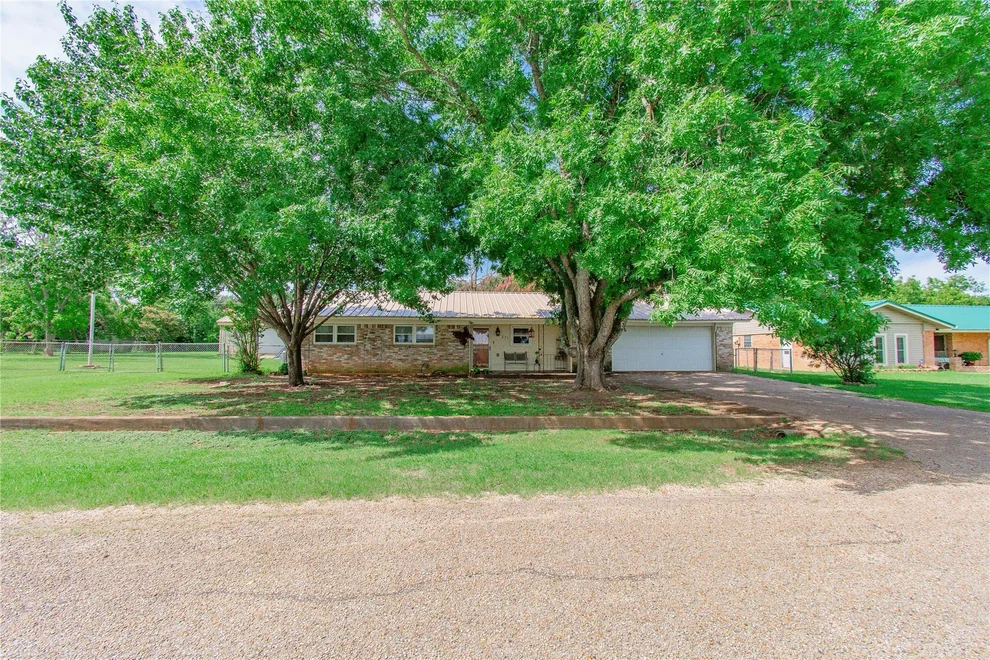 Unit for sale at 531 Santa Rosa RD, Salado, TX 76571