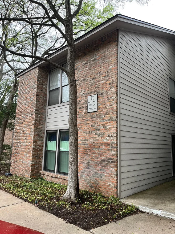 Unit for sale at 3839 Dry Creek DR, Austin, TX 78731