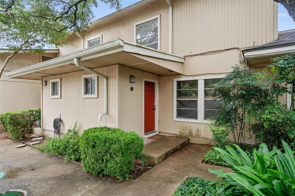 Unit for sale at 806 Castle Ridge RD, Austin, TX 78746