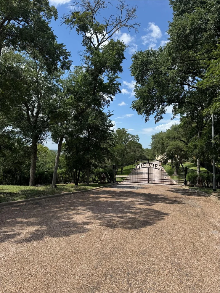 Unit for sale at 112 Kathleen Ave, La Grange, TX 78945