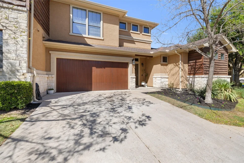 Unit for sale at 6701 Covered Bridge DR, Austin, TX 78736