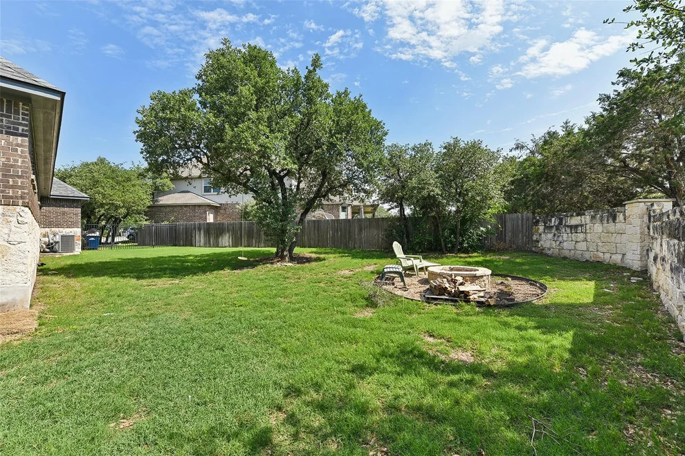 Unit for sale at 125 Redtail LN, Leander, TX 78641