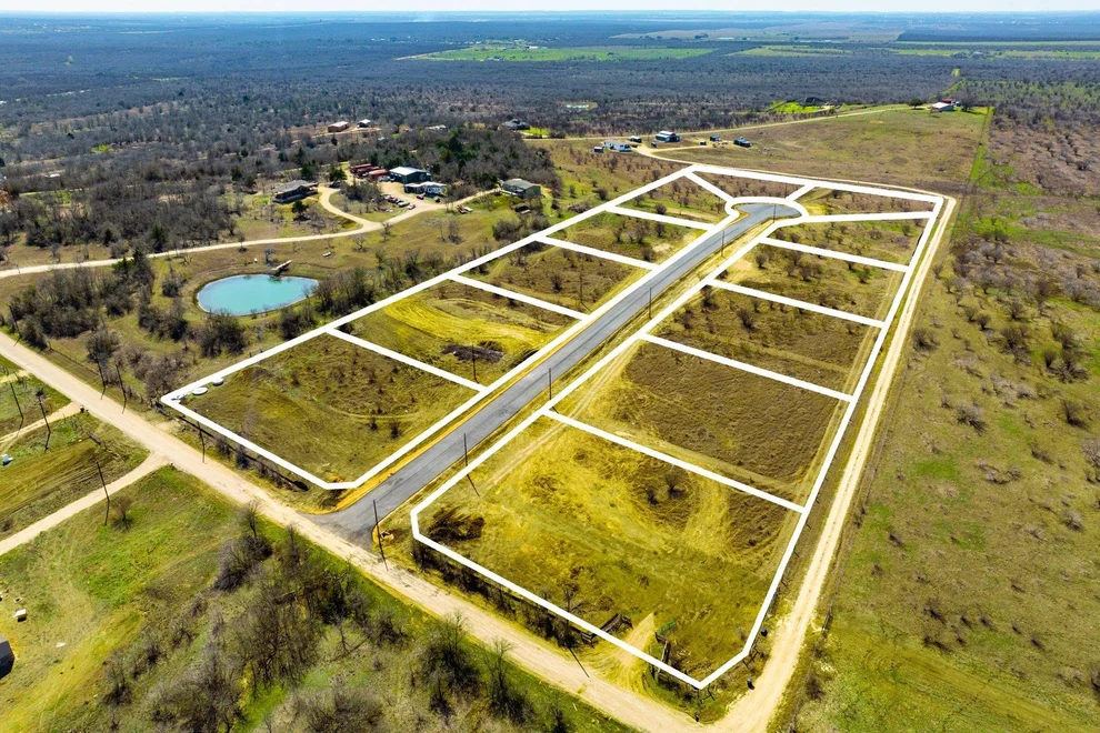 Unit for sale at 100 Sage Hills DR, Lockhart, TX 78644