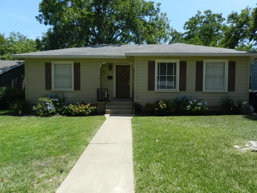 Unit for sale at 1913 W 40th ST, Austin, TX 78731