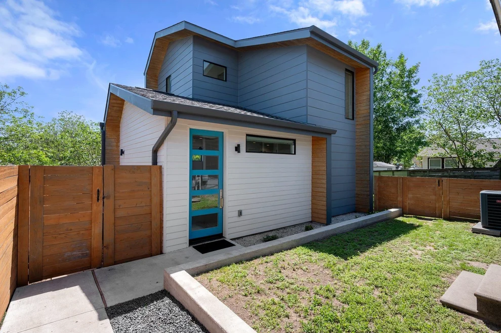 Unit for sale at 1111 Lawson LN, Austin, TX 78702