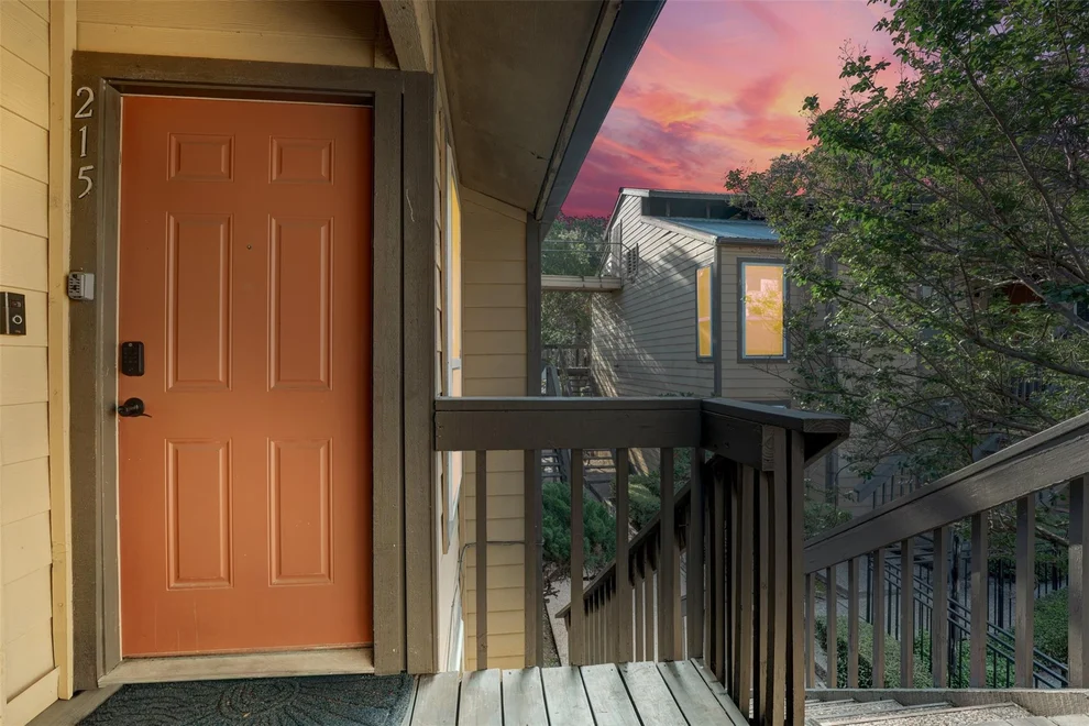 Unit for sale at 1000 W 26th ST, Austin, TX 78705