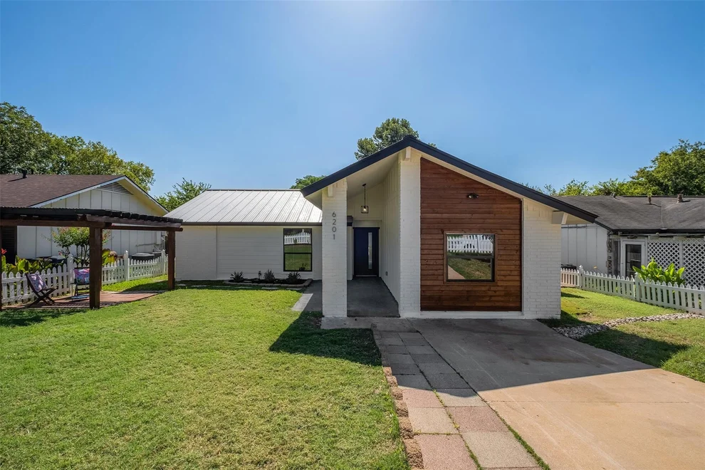 Unit for sale at 6201 Waycross DR, Austin, TX 78745