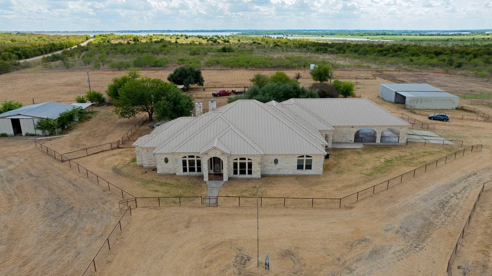 Unit for sale at 22300 FM  971, Granger, TX 76530