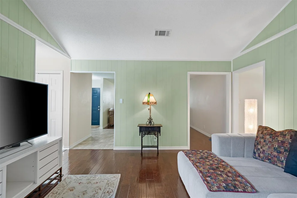 Unit for sale at 13215 Woodthorpe ST, Austin, TX 78729