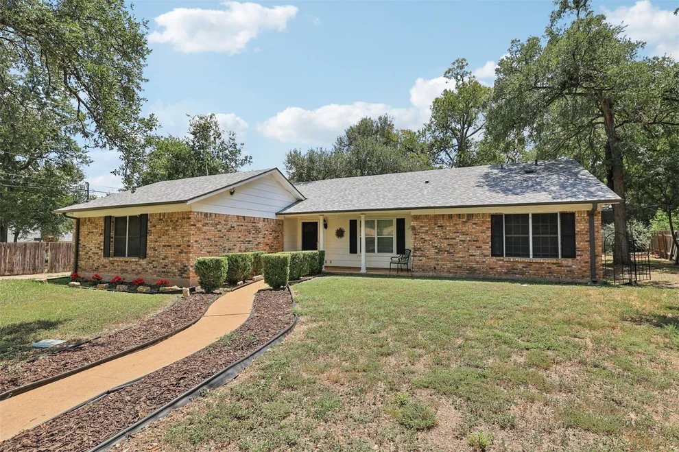 Unit for sale at 9201 Norchester CT, Austin, TX 78729