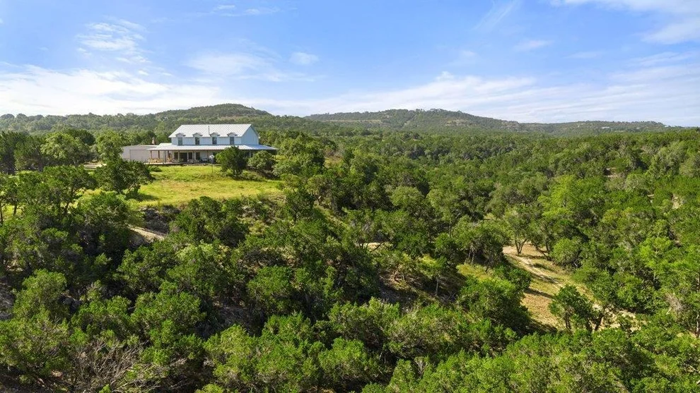 Unit for sale at 1101 Windy Hills RD, Dripping Springs, TX 78620