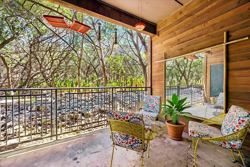 Unit for sale at 4711 Spicewood Springs RD, Austin, TX 78759