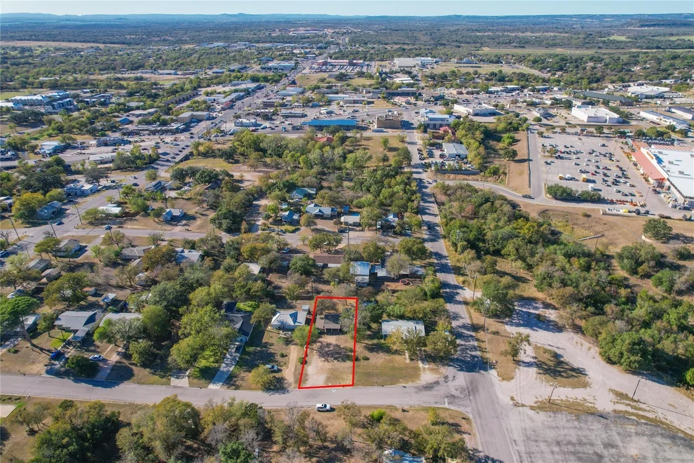 Unit for sale at 1106 F Ave, Marble Falls, TX 78654