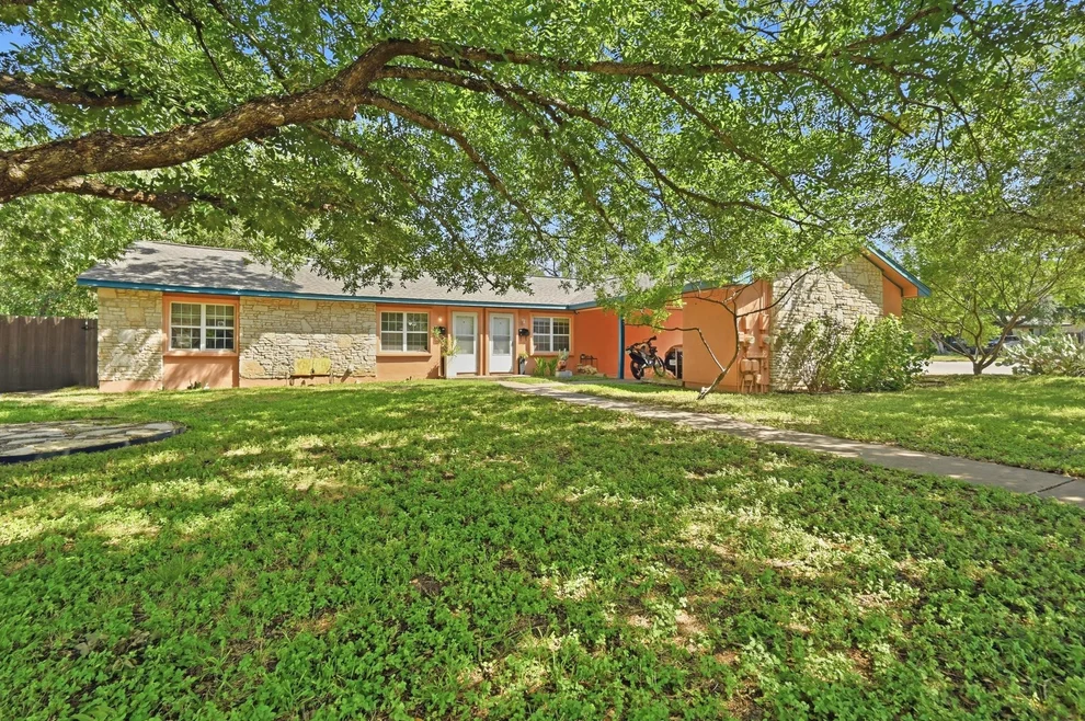 Unit for sale at 4910 Suburban DR, Austin, TX 78745