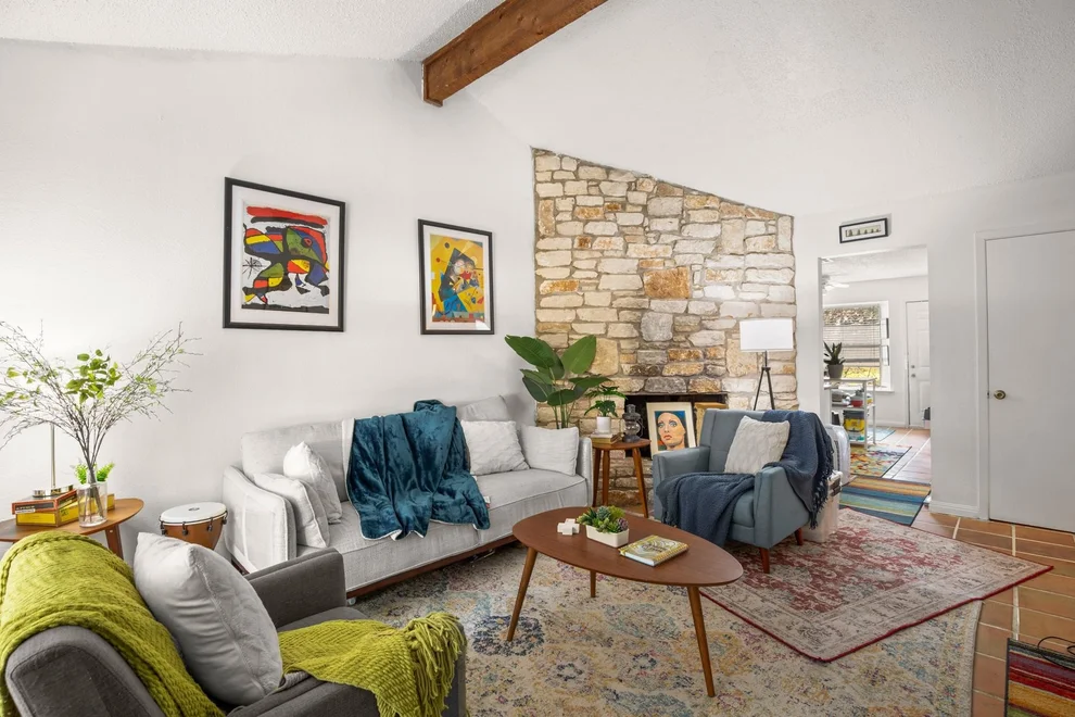 Unit for sale at 5402 Brompton CIR, Austin, TX 78745