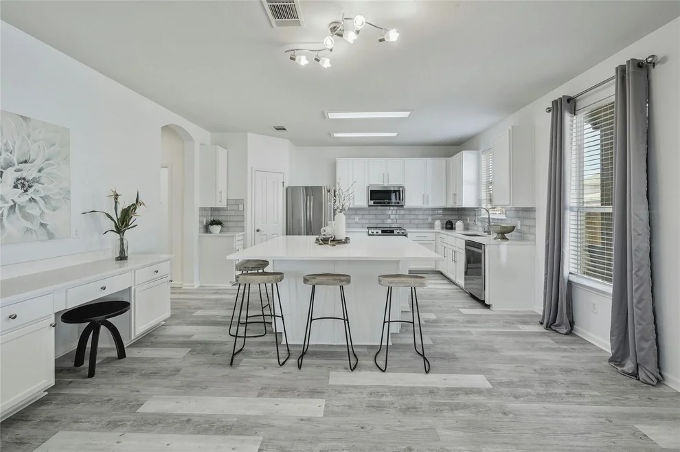 Unit for sale at 1324 Four Cabin CT, Round Rock, TX 78665