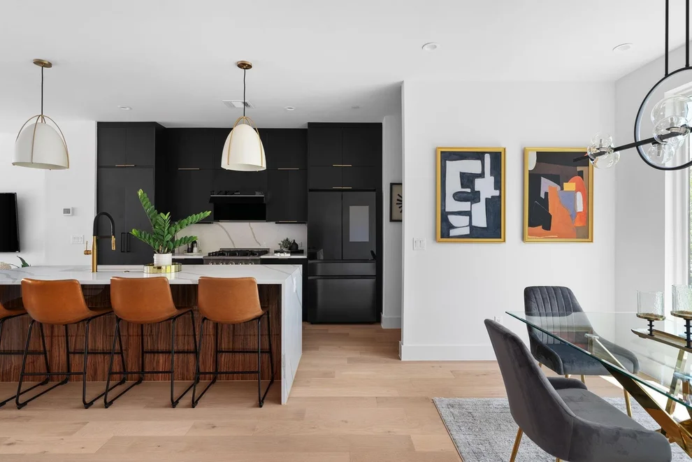 Unit for sale at 4022 Valley View RD, Austin, TX 78704