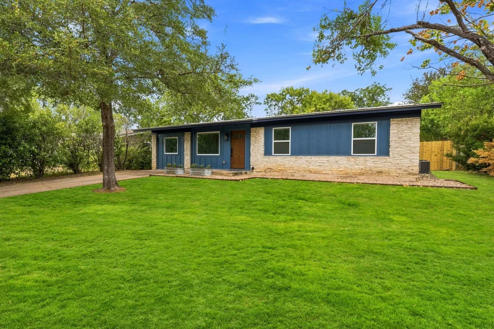 Unit for sale at 204 Chippendale Ave, Austin, TX 78745