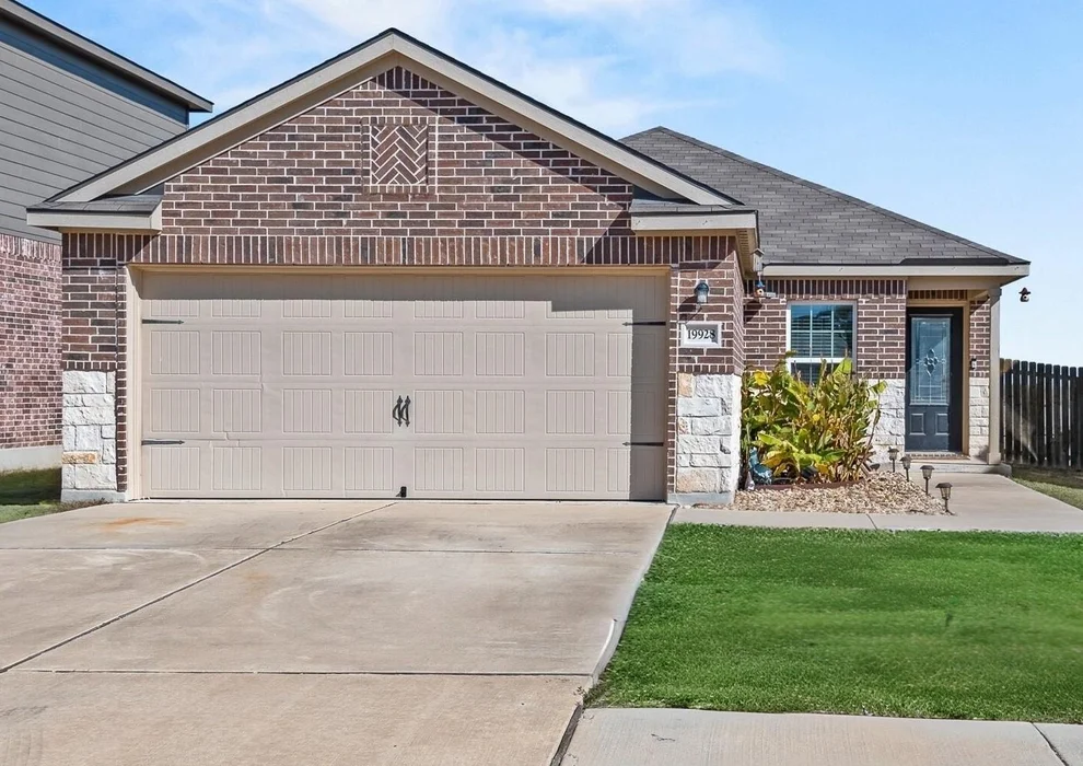 Unit for sale at 19928 Woodrow Wilson ST, Manor, TX 78653