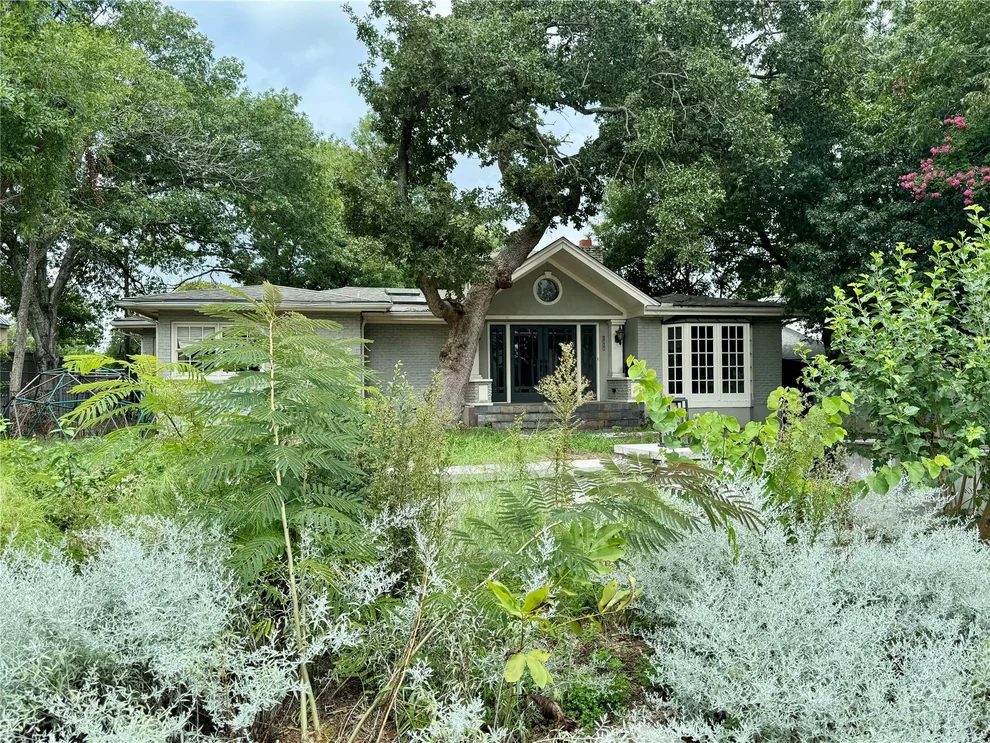 Unit for sale at 2416 Vista LN, Austin, TX 78703