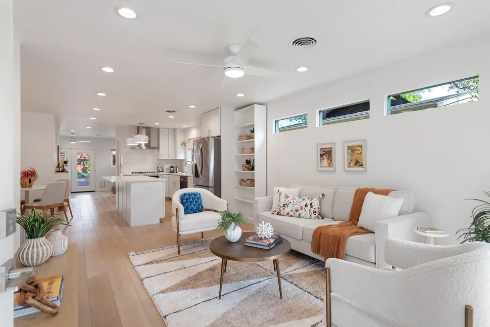 Unit for sale at 3014 Pin Oak CT, Austin, TX 78704