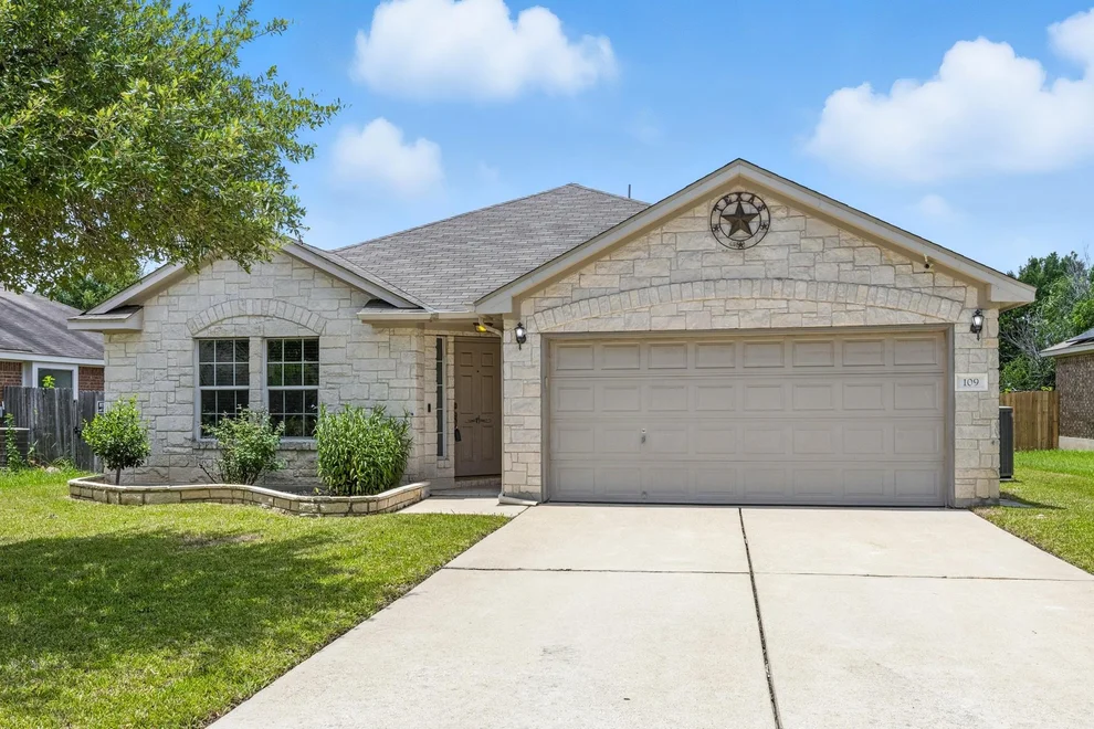 Unit for sale at 109 Inman DR, Hutto, TX 78634