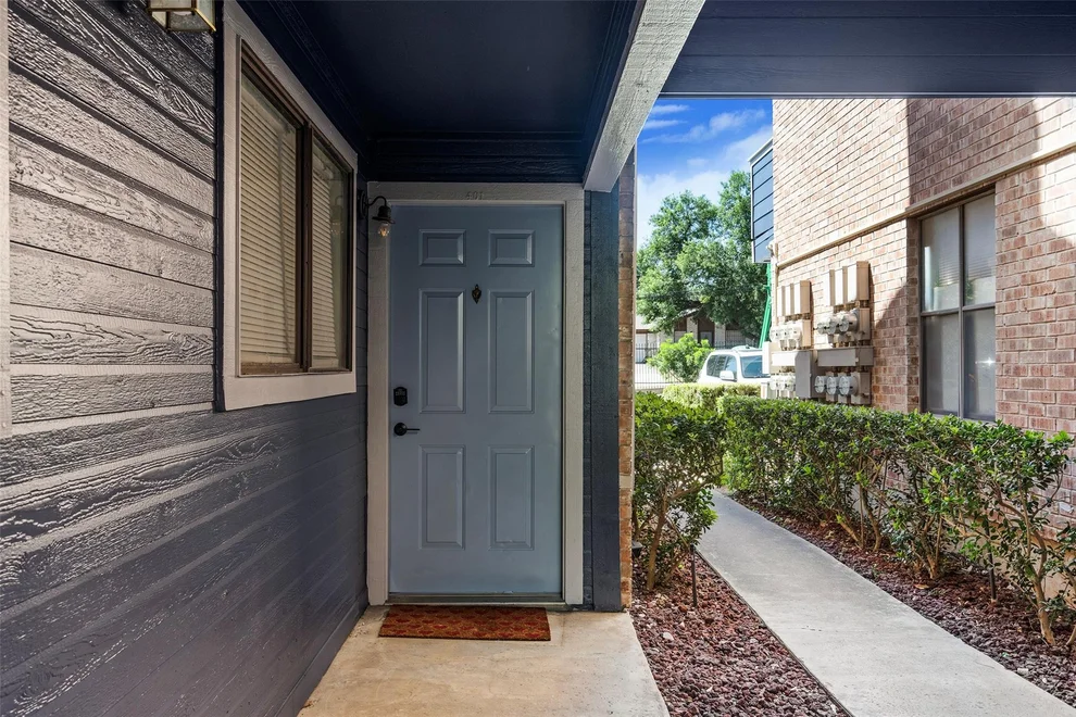 Unit for sale at 2500 Burleson RD, Austin, TX 78741