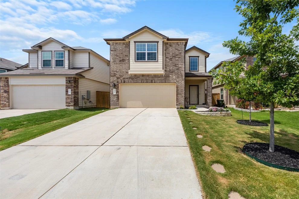 Unit for sale at 421 Perfect World LOOP, Jarrell, TX 76537