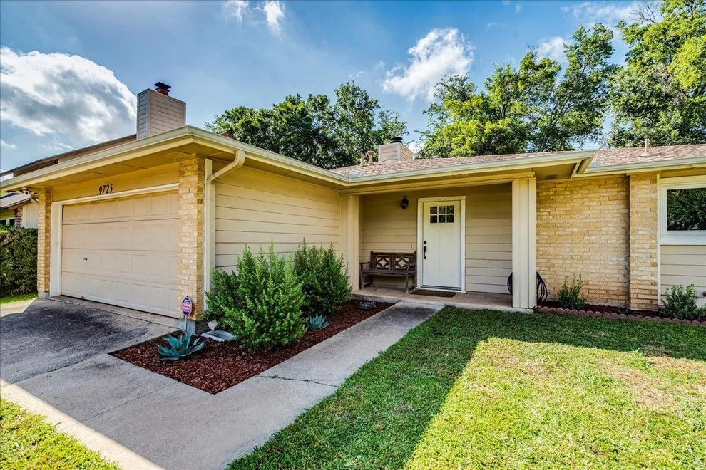 Unit for sale at 9725 Meadowheath DR, Austin, TX 78729
