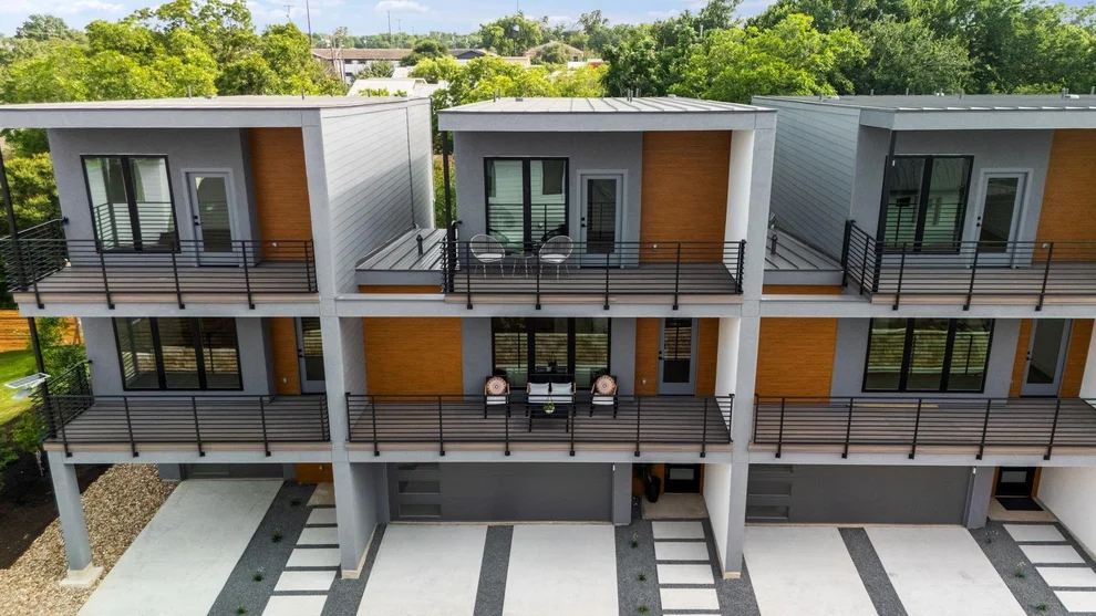 Unit for sale at 4022 Valley View RD, Austin, TX 78704