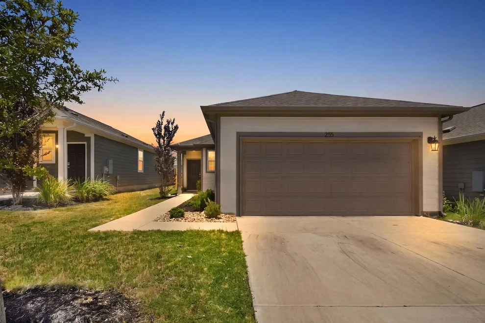 Unit for sale at 255 Spirit ST, Elgin, TX 78621