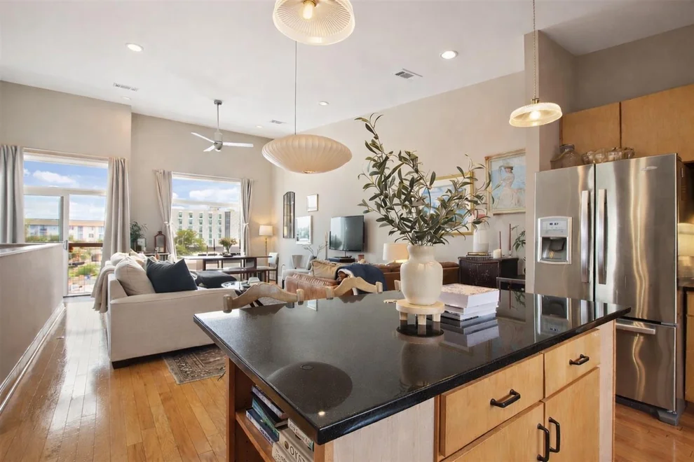 Unit for sale at 1702 S Lamar BLVD, Austin, TX 78704