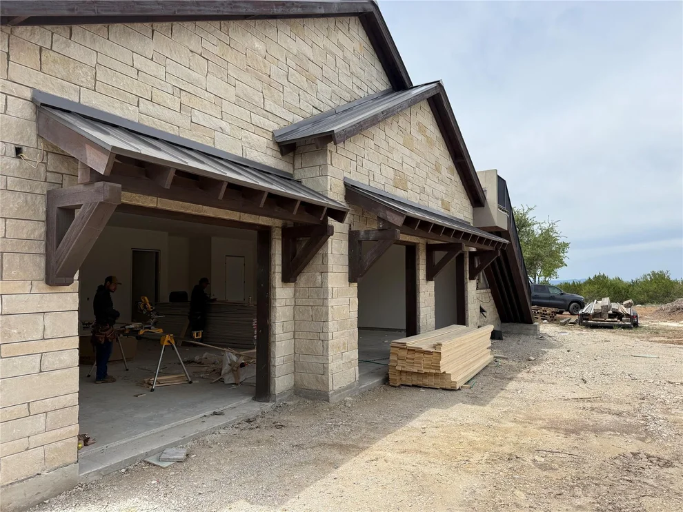 Unit for sale at 682 Evergreen CIR, Round Mountain, TX 78663