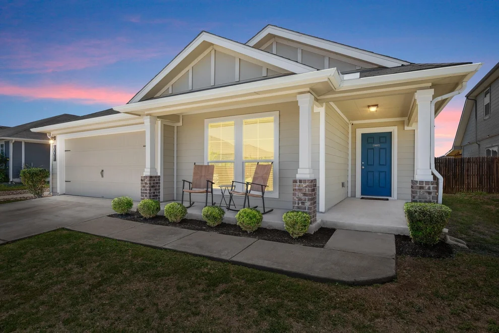 Unit for sale at 604 Nueces River TRL, Hutto, TX 78634