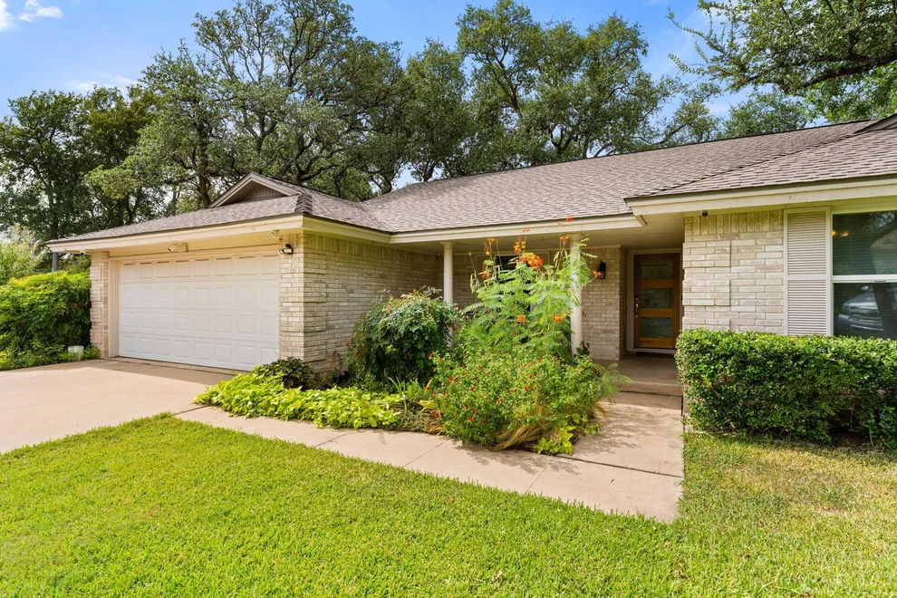Unit for sale at 9702 Beauchamp SQ, Austin, TX 78729