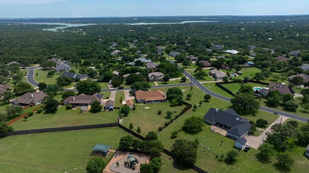 Unit for sale at 101 Lakeview LN, Georgetown, TX 78633
