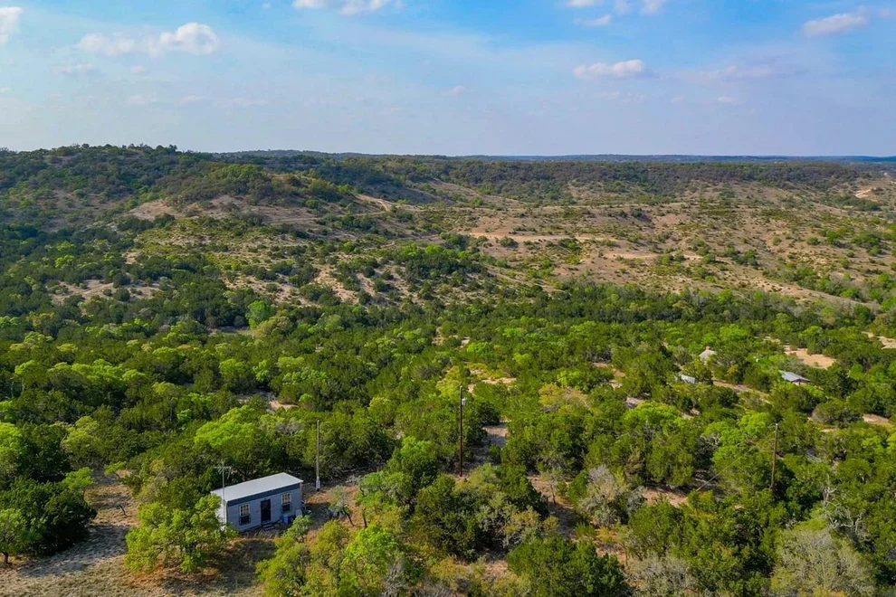Unit for sale at 218 Saddle Wood TRL, Comfort, TX 78013
