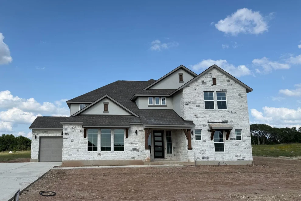 Unit for sale at 1412 Paxton LN, Florence, TX 78633