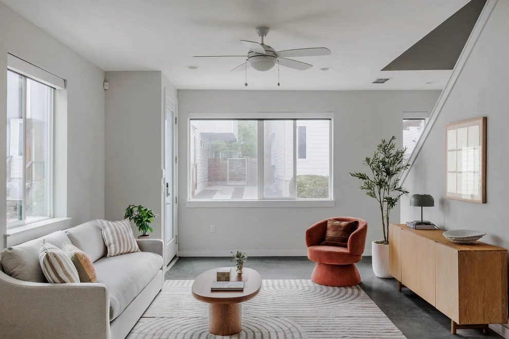Unit for sale at 801 N Bluff DR, Austin, TX 78745