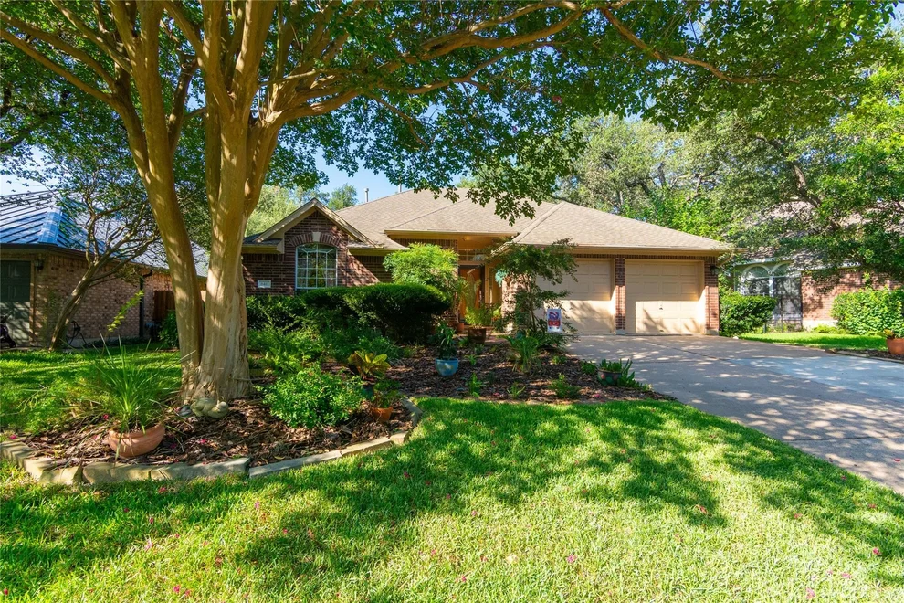 Unit for sale at 6411 CLAIRMONT DR, Austin, TX 78749