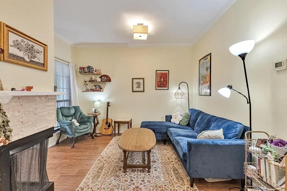 Unit for sale at 303 W 35th ST, Austin, TX 78705