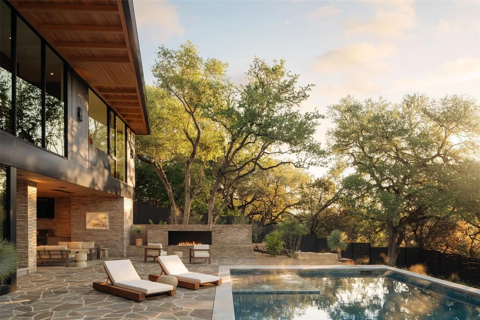 Unit for sale at 7001 Oak Shores DR, Austin, TX 78730