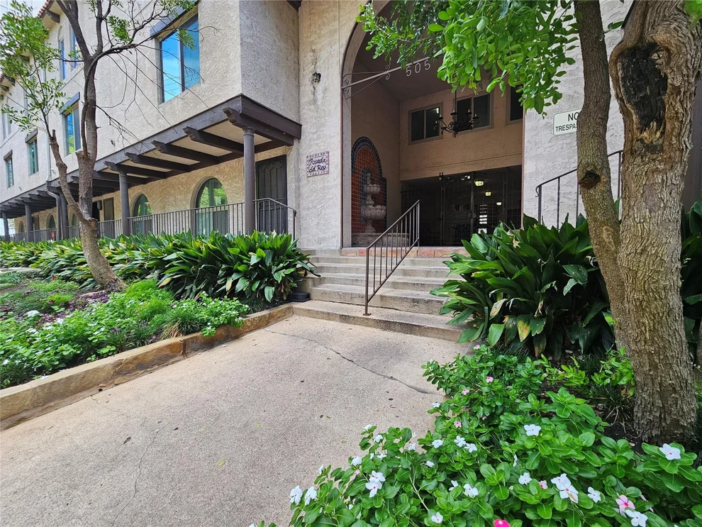 Unit for sale at 505 W 7th ST, Austin, TX 78701