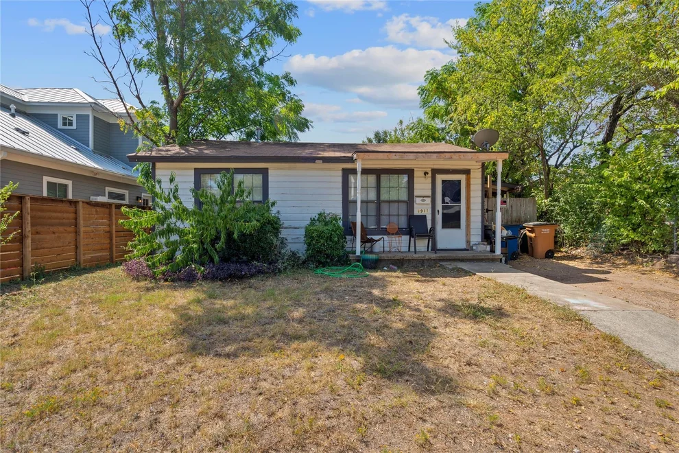Unit for sale at 1911 E 11th ST, Austin, TX 78702
