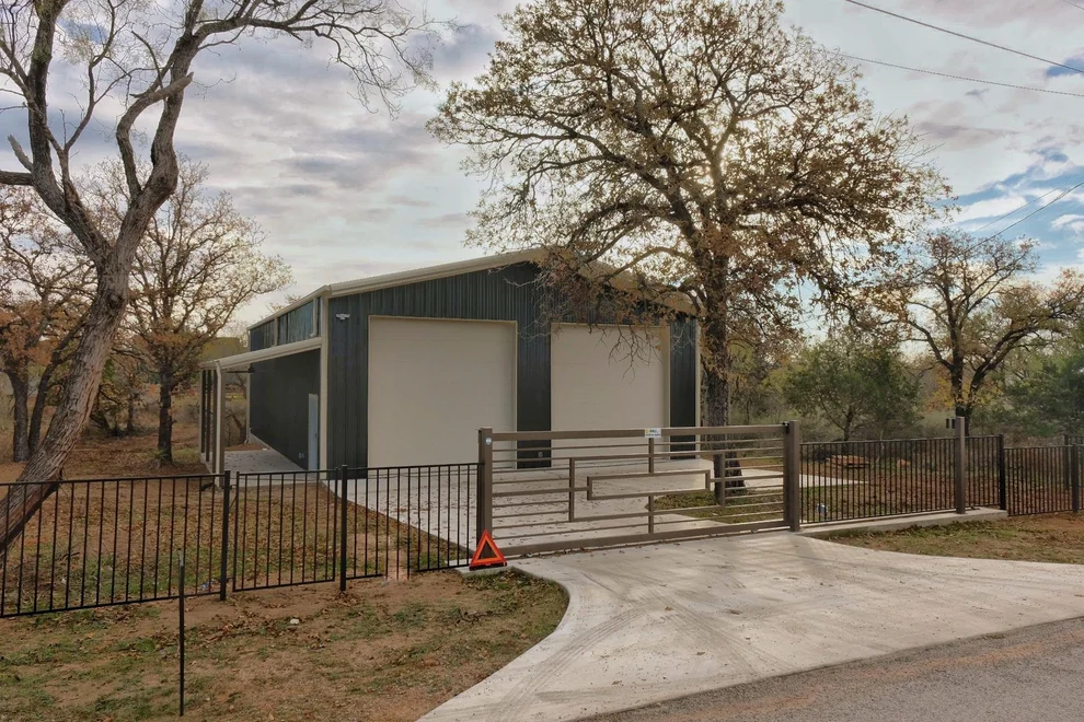 Unit for sale at 720 Link DR, Kingsland, TX 78639